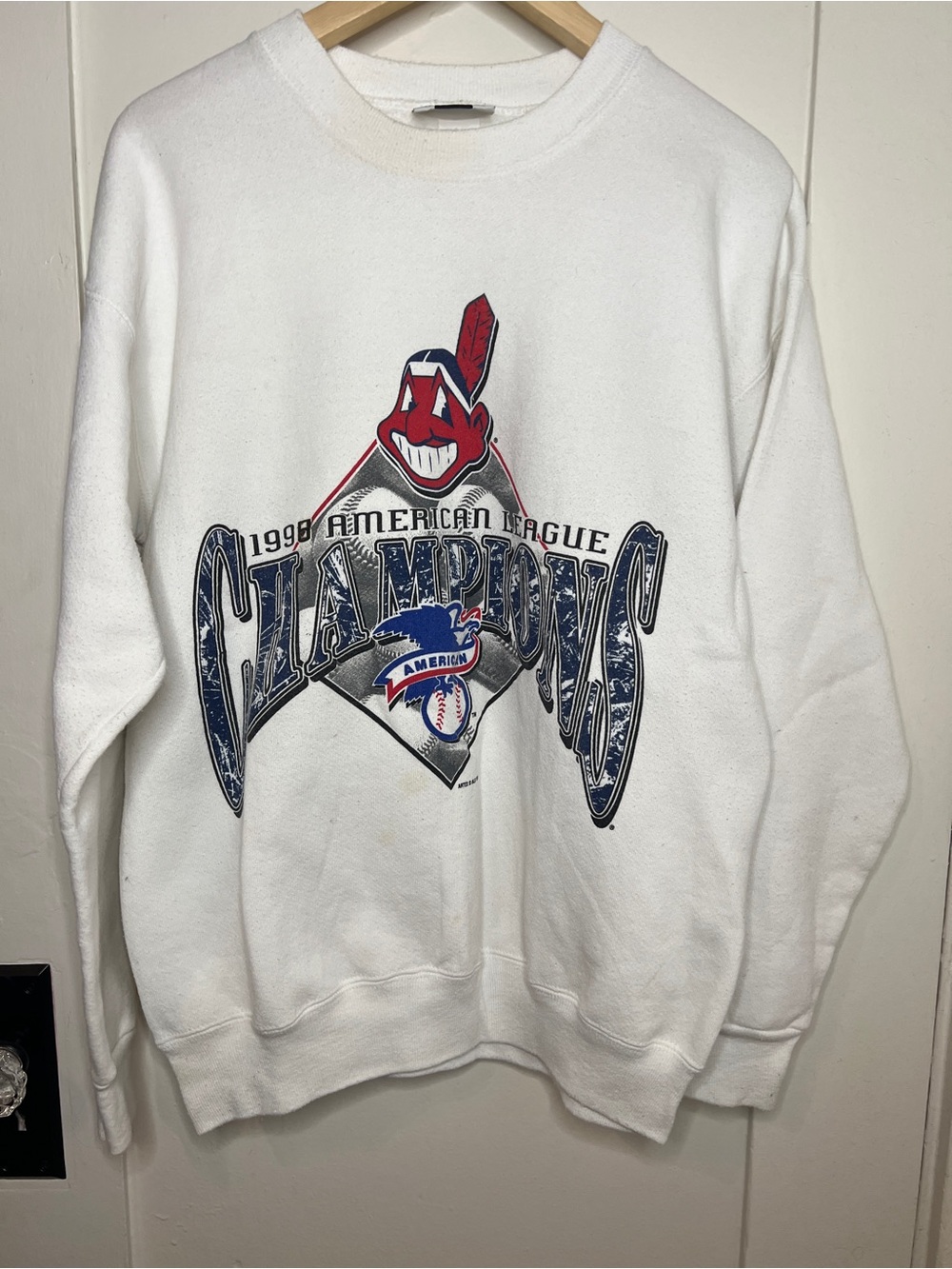 Lee Vintage 1998 White American League Champions Baseball Crewneck